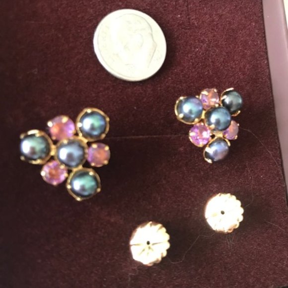 Bounkit Genuine Black (Gray) Pearl and Amethyst Post Back Earrings - Picture 4 of 6